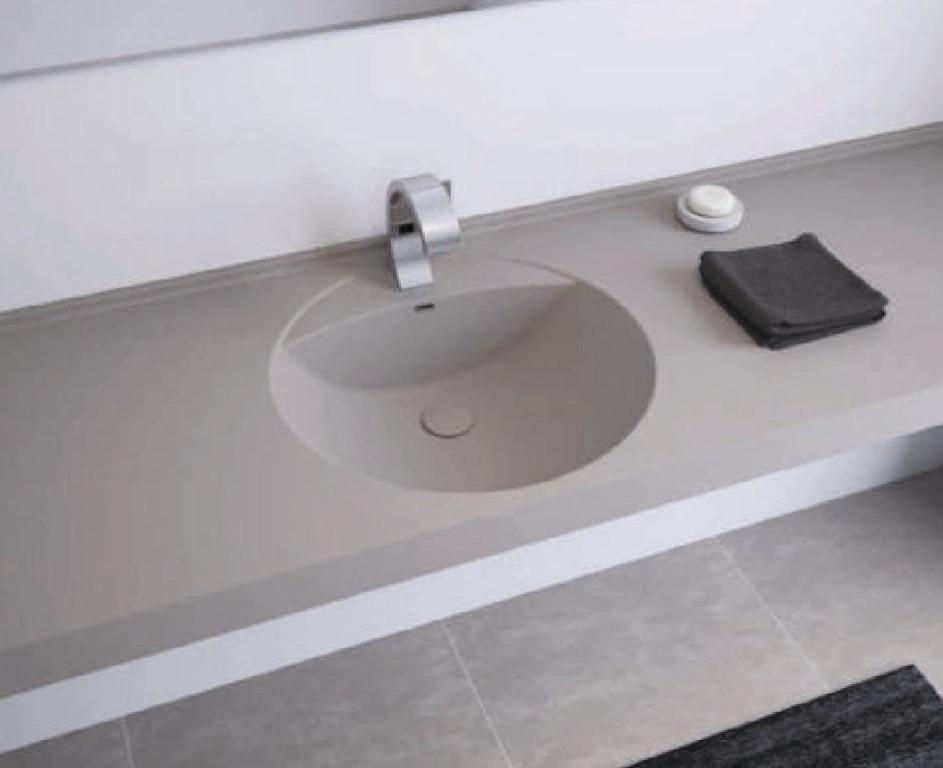 Badideen mit modernen Waschtischen